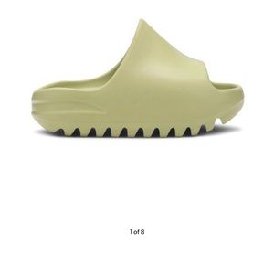 Yeezy kids slides size 9